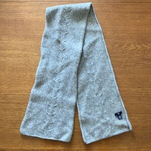 GAP 100% wool scarf